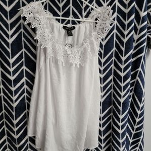 White Collar off Shoulder Top, 18/20